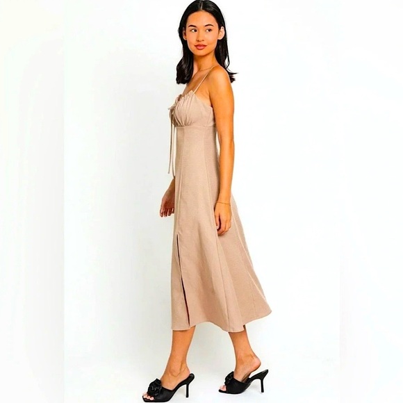 Le Lis Flare Tie Front Slit Midi Dress - Picture 3 of 4